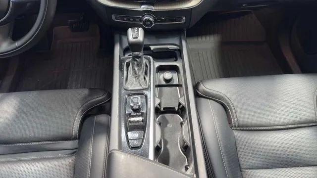 2019 Volvo XC60 T5 Inscription