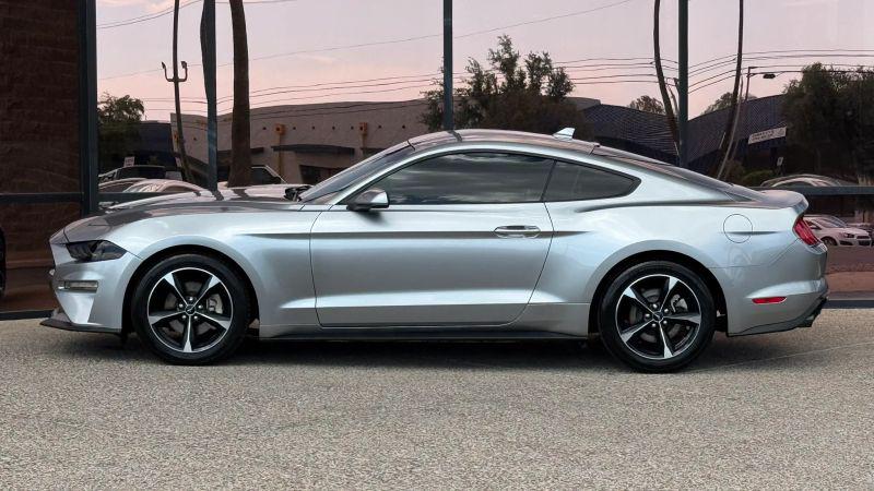 2021 Ford Mustang EcoBoost Fastback