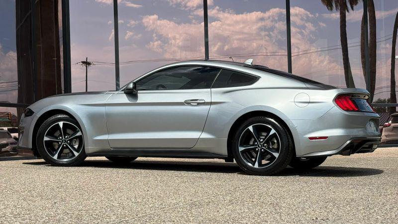 2021 Ford Mustang EcoBoost Fastback