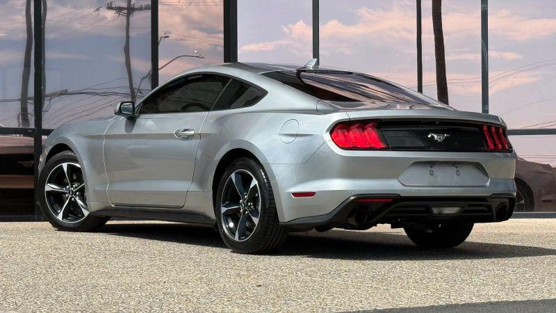 2021 Ford Mustang EcoBoost Fastback