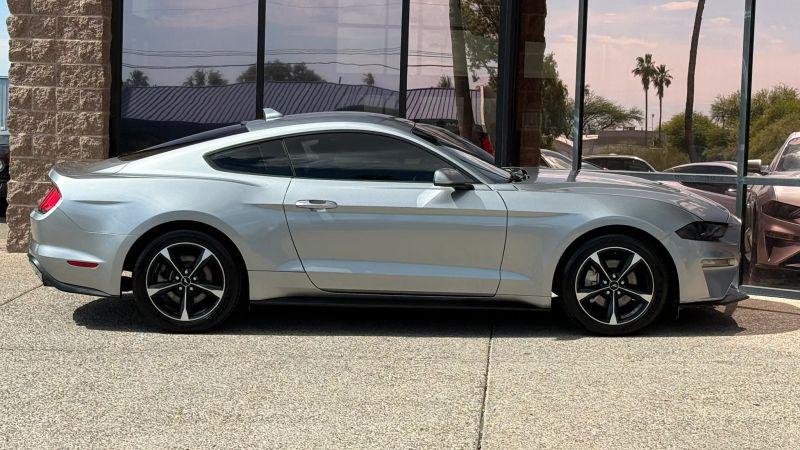 2021 Ford Mustang EcoBoost Fastback