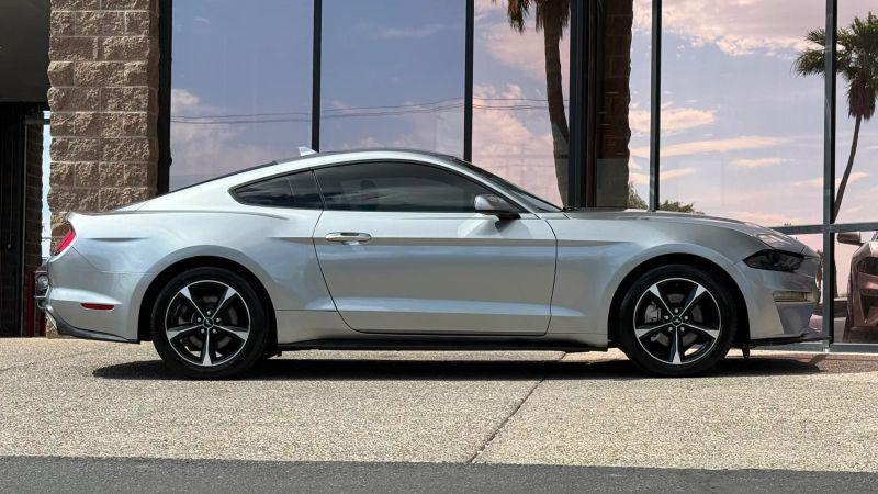 2021 Ford Mustang EcoBoost Fastback