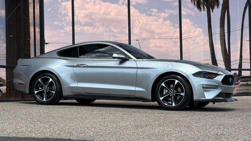 2021 Ford Mustang EcoBoost Fastback