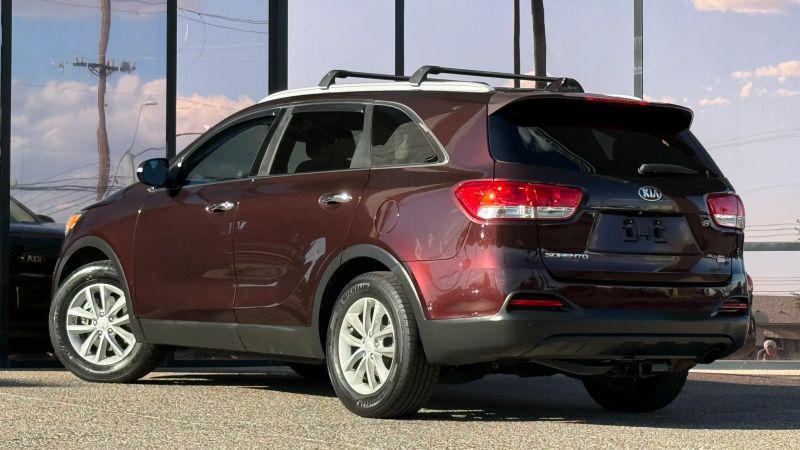 2016 Kia Sorento 2.4L LX