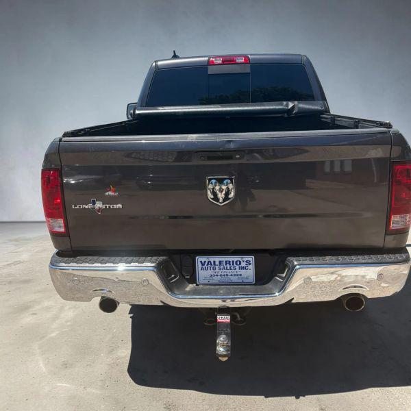 2018 Ram 1500 Lone Star Silver Crew Cab 4x2 5'7" Box