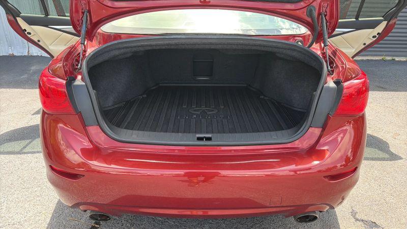 2015 INFINITI Q50 Premium
