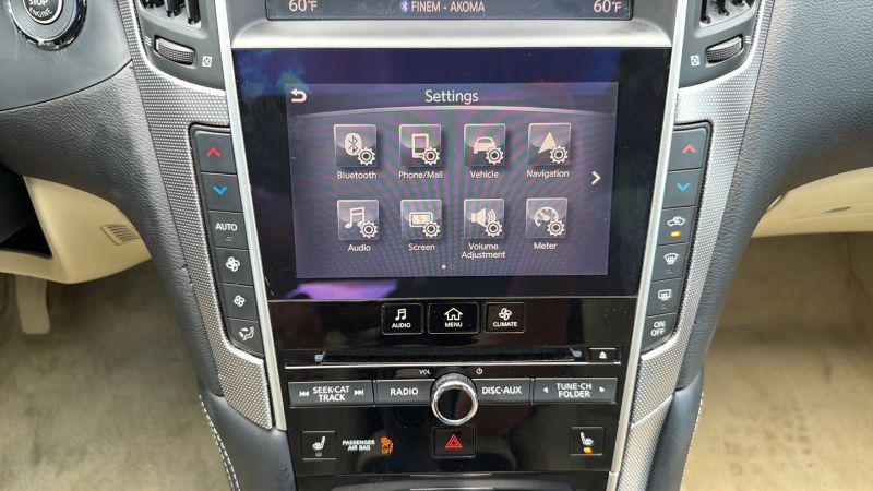 2015 INFINITI Q50 Premium