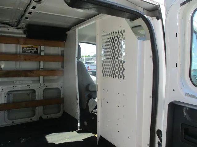 2015 Ford Transit w/60/40 Side Door w/RWB
