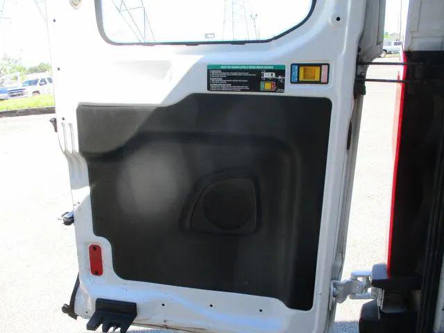 2015 Ford Transit w/60/40 Side Door w/RWB