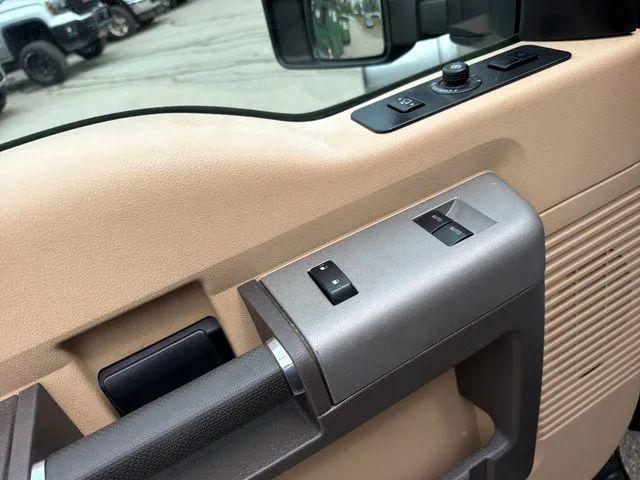 2016 Ford F-350 LARIAT