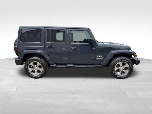 2017 Jeep Wrangler Unlimited Sahara 4x4