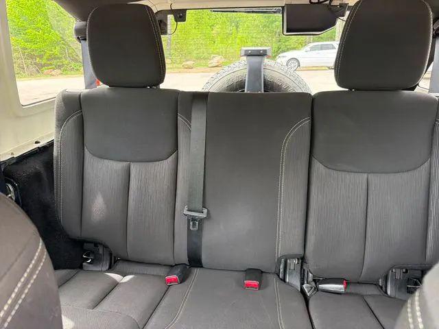 2017 Jeep Wrangler Unlimited Sahara 4x4