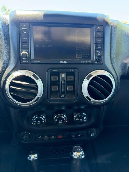 2013 Jeep Wrangler Unlimited Sahara