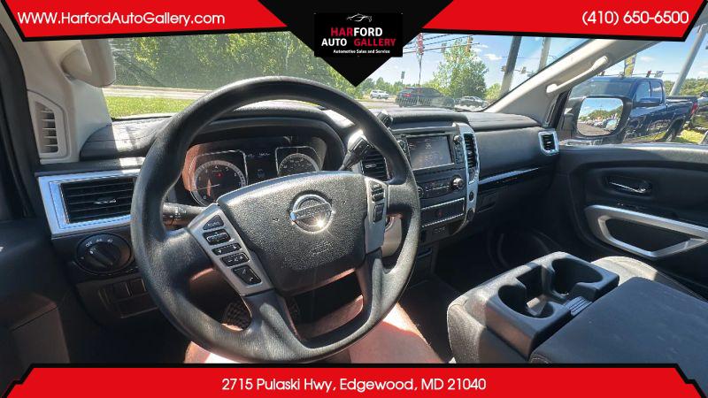 2019 Nissan Titan SV