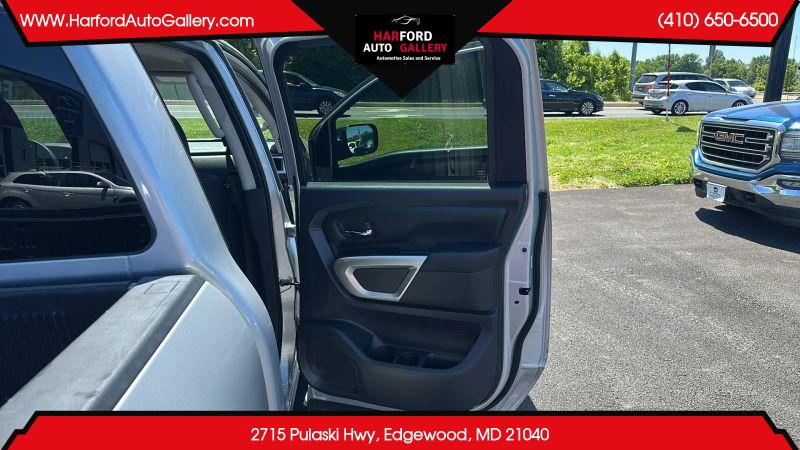 2019 Nissan Titan SV