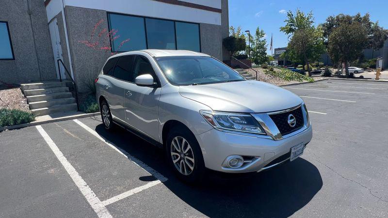 2014 Nissan Pathfinder S