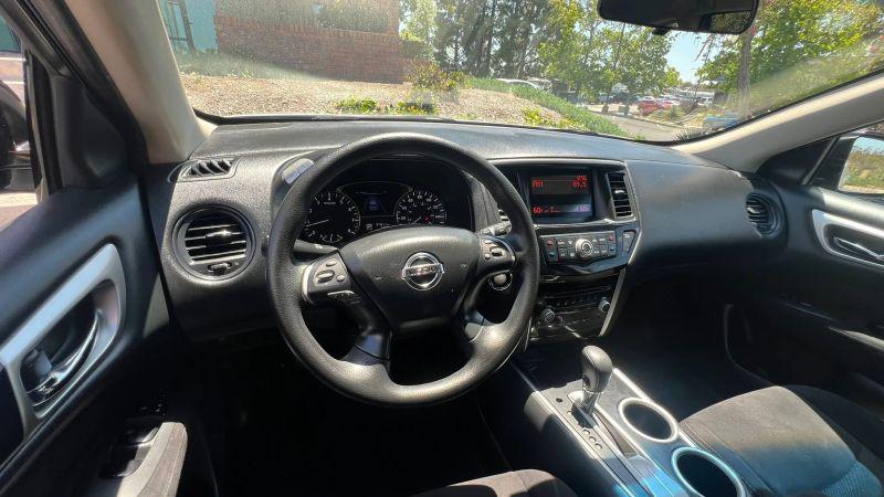 2014 Nissan Pathfinder S