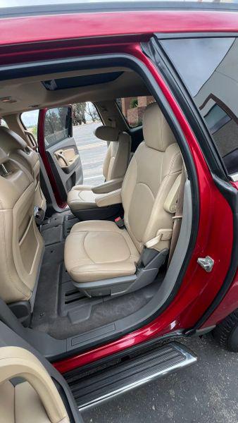 2012 Chevrolet Traverse 2LT