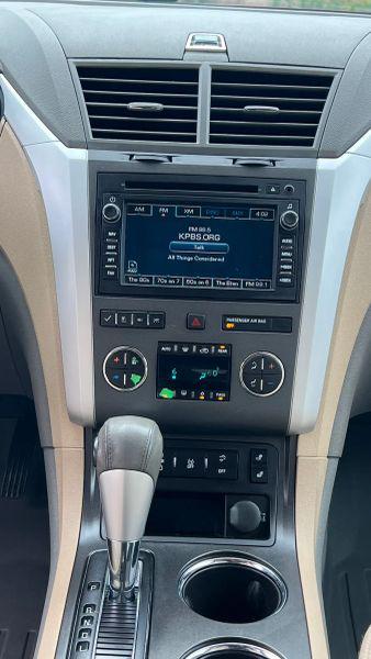 2012 Chevrolet Traverse 2LT