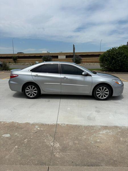 2016 Toyota Camry XLE
