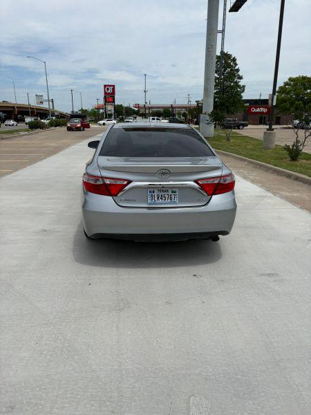 2016 Toyota Camry XLE