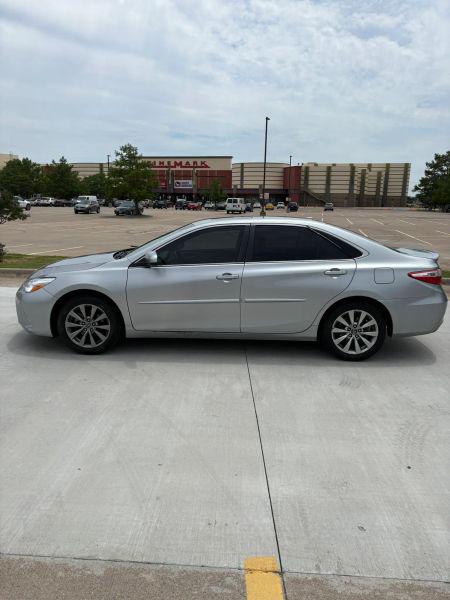 2016 Toyota Camry XLE