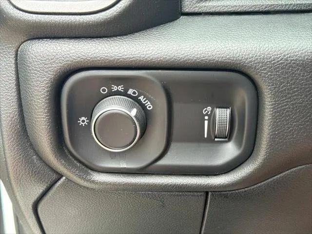 2024 Ram 3500 Tradesman/SLT/Laramie/Limited
