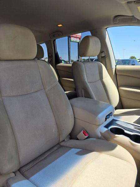 2018 Nissan Pathfinder SV