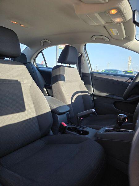 2015 Volkswagen Jetta 1.8T SE