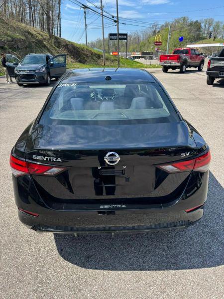 2021 Nissan Sentra SV Xtronic CVT