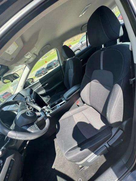 2021 Nissan Sentra SV Xtronic CVT