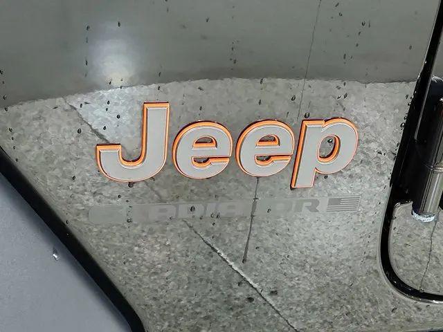 2023 Jeep Gladiator Sport