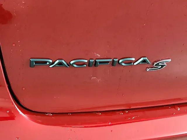 2027 Chrysler Pacifica Limited