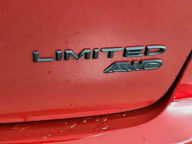 2027 Chrysler Pacifica Limited