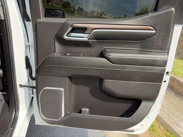 2023 Chevrolet Silverado 1500 4WD Crew Cab Short Bed LT with 2FL