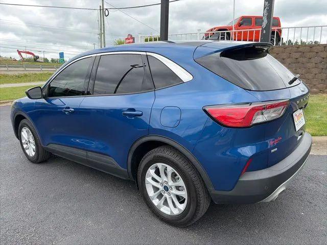 2022 Ford Escape SE Hybrid