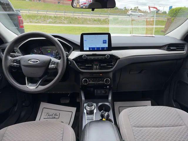 2022 Ford Escape SE Hybrid