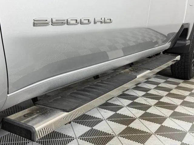 2020 GMC Sierra 2500HD 4WD Crew Cab Standard Bed SLT
