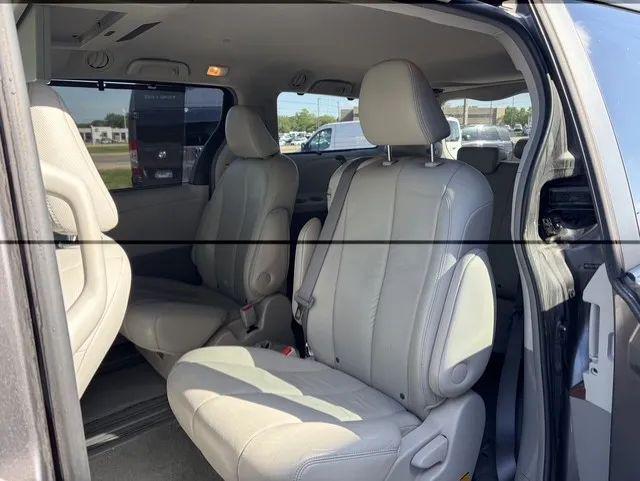 2011 Toyota Sienna XLE V6