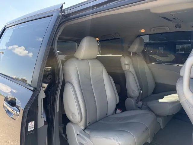 2011 Toyota Sienna XLE V6