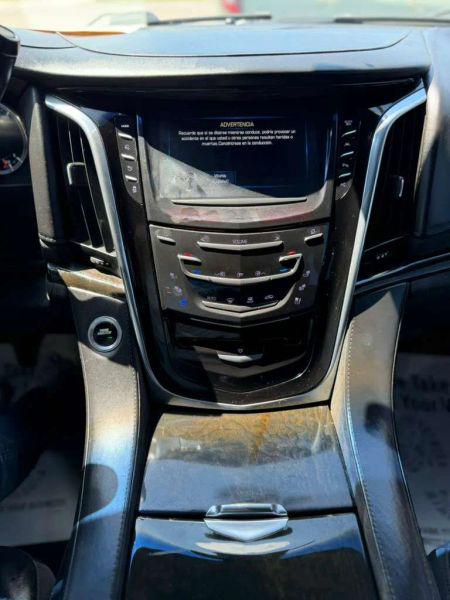 2017 Cadillac Escalade ESV Platinum