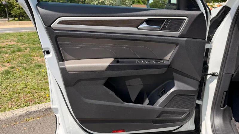 2021 Volkswagen Atlas 2.0T SE w/Technology