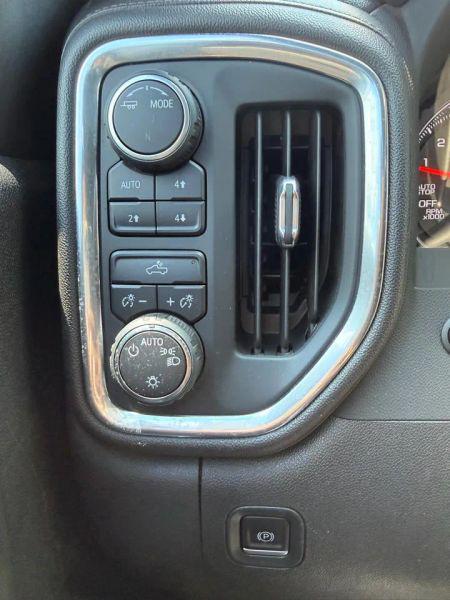 2022 Chevrolet Silverado 1500 4WD Crew Cab Short Bed LT