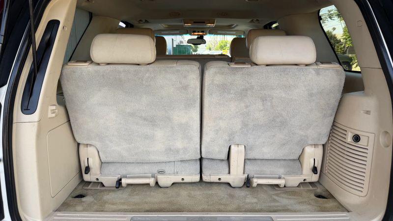 2007 Cadillac Escalade Standard