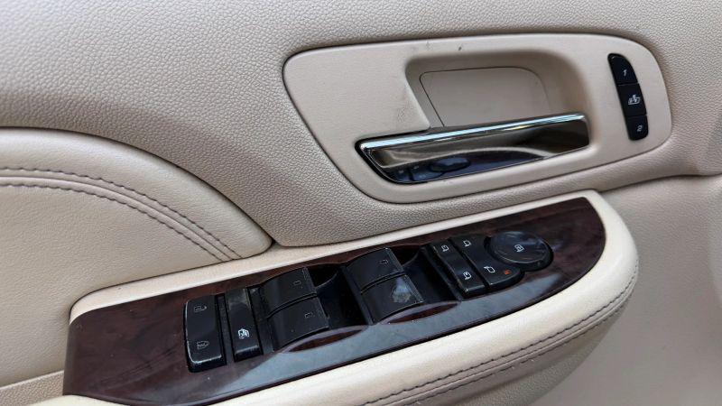 2007 Cadillac Escalade Standard