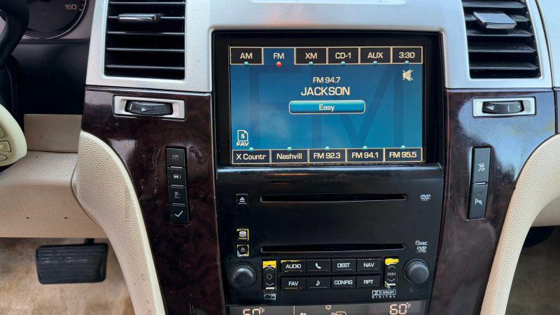 2007 Cadillac Escalade Standard