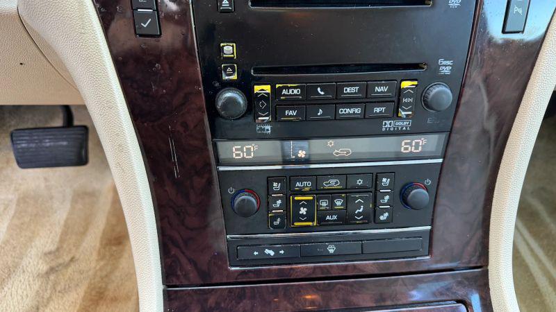 2007 Cadillac Escalade Standard