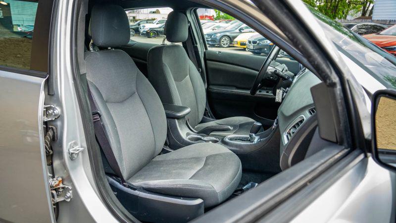 2012 Dodge Avenger SXT
