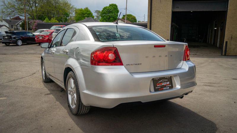 2012 Dodge Avenger SXT