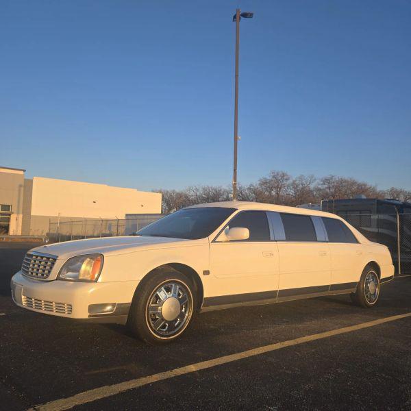 2000 Cadillac DeVille Standard for sale in Euless, TX